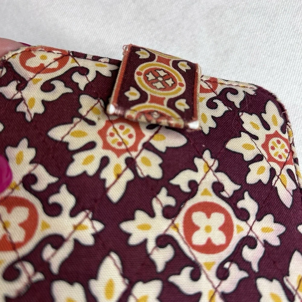 Small Vera Bradley Wallet Brown‎ Medallion Fold Zipper License & Card Slots